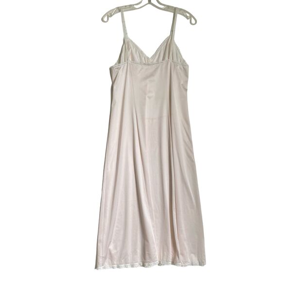 Vintage Vanity Fair Slip Dress Lingerie 36/S Pale Pink Silky Lace Nylon Made USA - Picture 2 of 7
